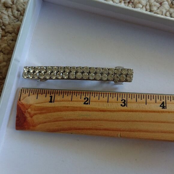 Crystal Rhinestone Embellished hair clip - Picture 2 of 7